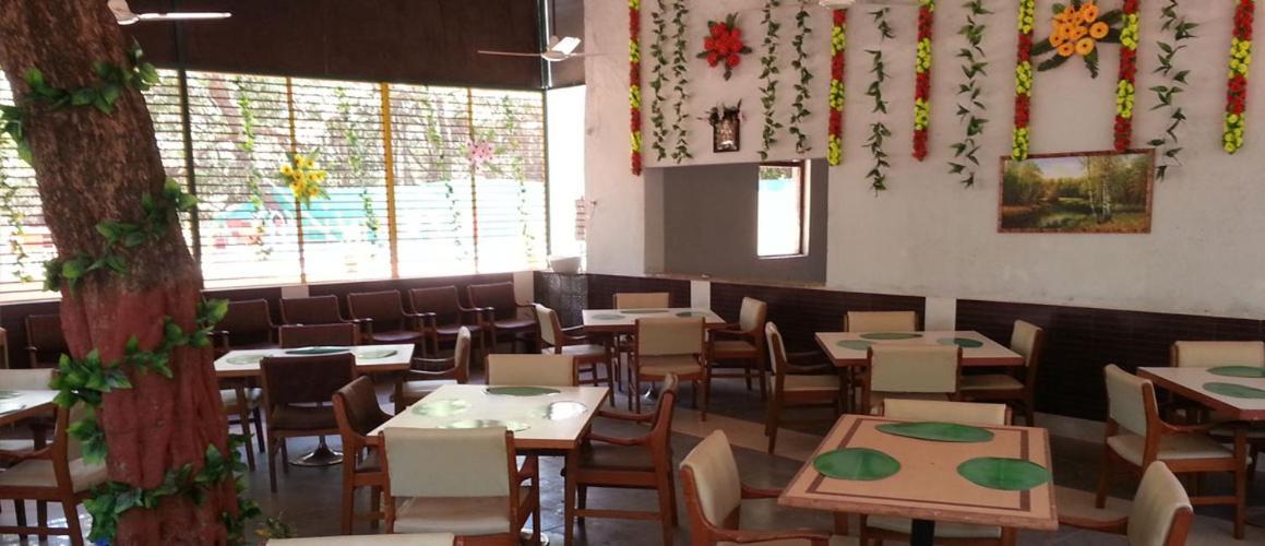 R Wood Resort Matheran Ngoại thất bức ảnh